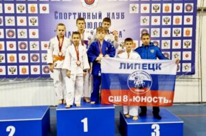 Read more about the article Липецкие дзюдоисты привезли из Тулы шесть медалей