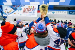 Read more about the article Сборная Липецкой области стала лучшей на хоккейном турнире имени Олега Пешкова