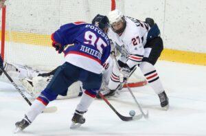 Read more about the article Молодёжный хоккейный клуб «Липецк» сразится с пермской командой в плей-офф