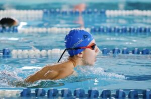 Read more about the article Спортшкола «Лидер» приглашает взрослых и детей в группы оздоровления и спортивного плавания
