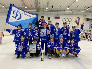 Read more about the article Хоккеисты СШ 11 стали серебряными призёрами «Ледового сражения»