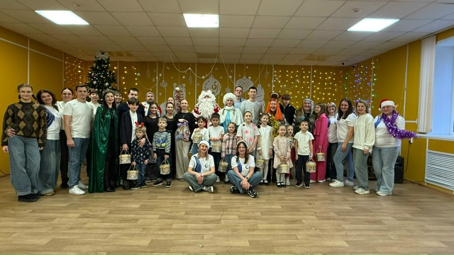 Read more about the article Спортивный Новый год: сказка, игры и волшебство в ГДЮЦ «Спортивный»!