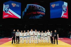 Read more about the article С 30 апреля по 5 мая Москва превратилась в эпицентр жарких схваток на татами. Здесь прошли Всероссийские командные соревнования по дзюдо среди юношей до 18 лет — легендарная «Битва городов. Центр»!