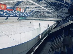 Read more about the article Сегодня в «Звёздном» началась заливка льда