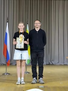 Read more about the article Продолжаем серию поздравлений с третьим этапом Кубка Главы Елецкого округа по быстрым шахматам (с. Хмелинец, 18 июля).